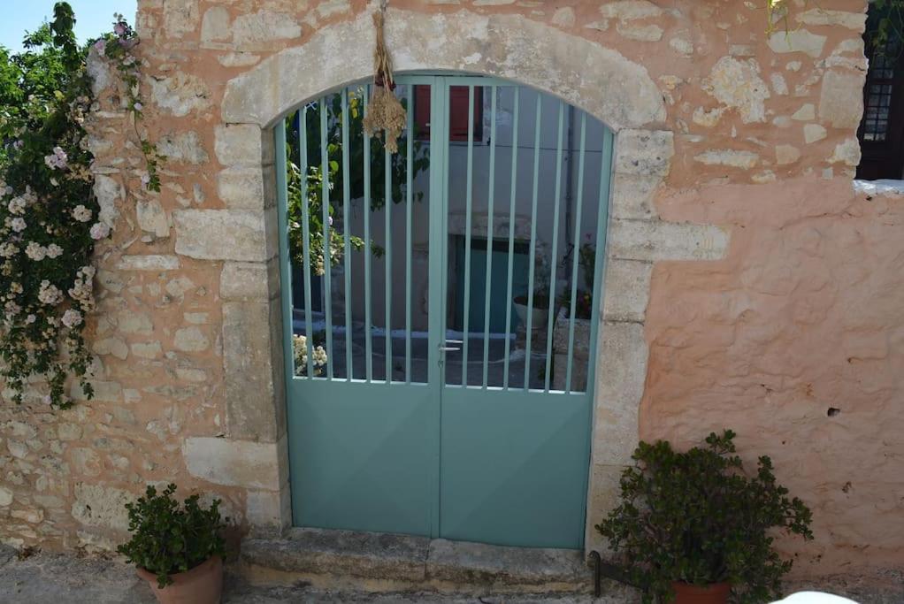 Sergios Village House Chrissi Akti Chania Exterior foto